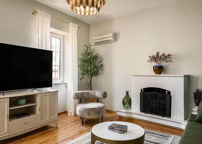 Infinite Residences - Location, Tradition And Comfort דירה *